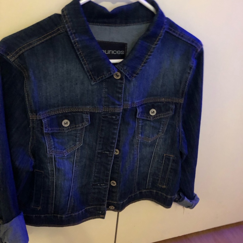 Jean Jacket. - Picture 2 of 3